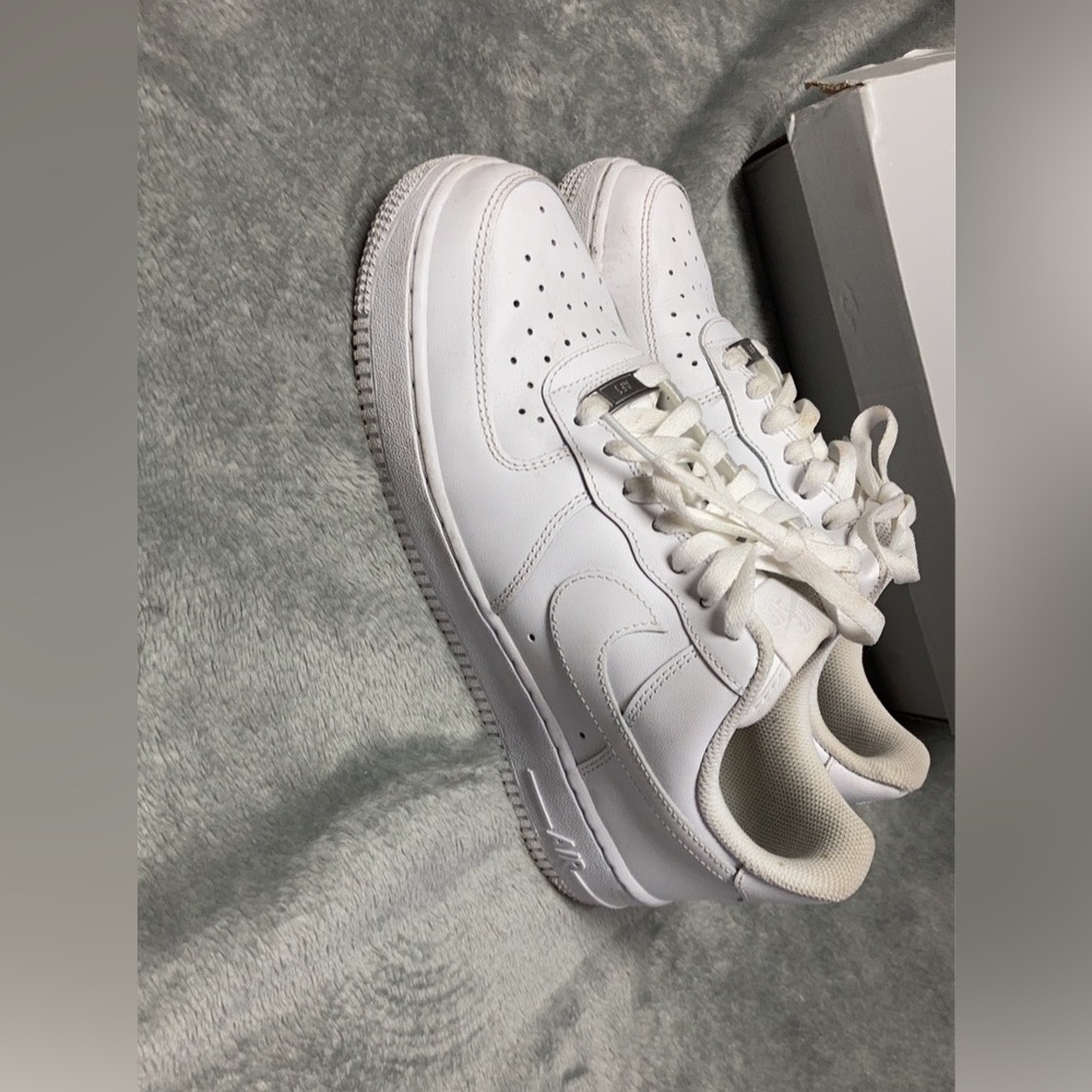 Nike Women's Air Force 1 '07 Shoes